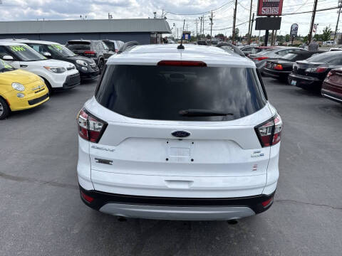 2018 Ford Escape SE