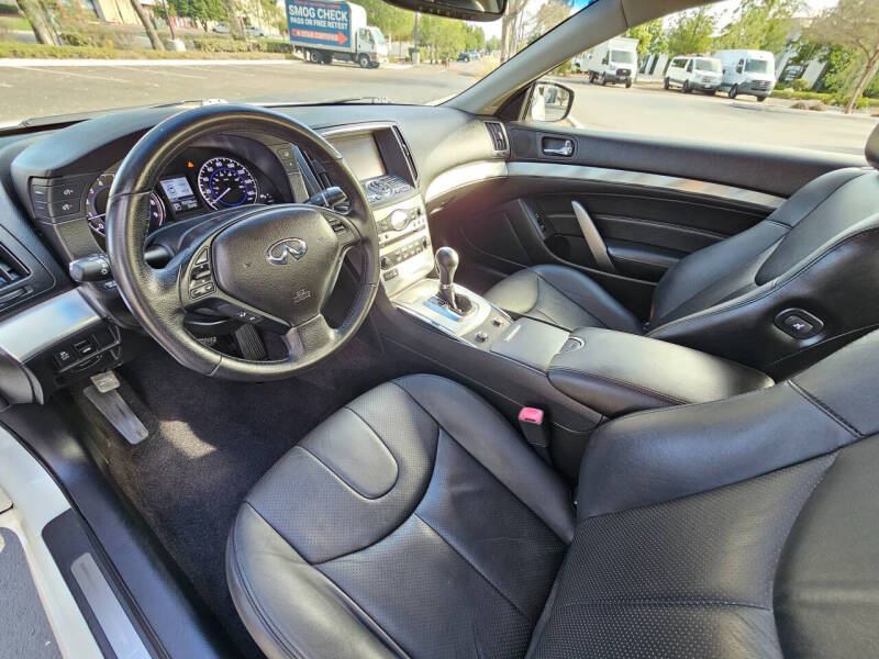 2015 Infiniti Q60 Coupe Journey