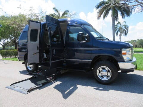 2011 Ford E-Series E-350 SD XLT