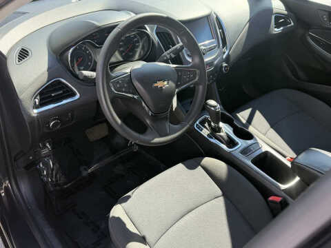 2017 Chevrolet Cruze LT Auto
