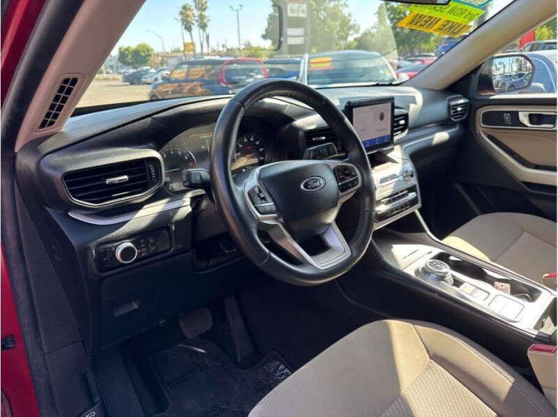 2023 Ford Explorer XLT - Photo 20