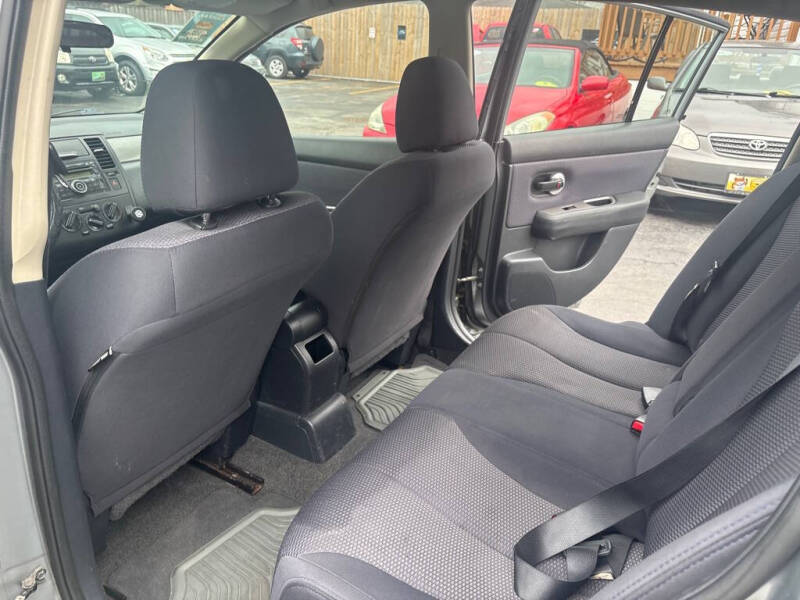 2009 Nissan Versa 1.8 S