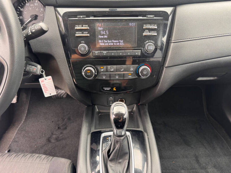 2017 Nissan Rogue S