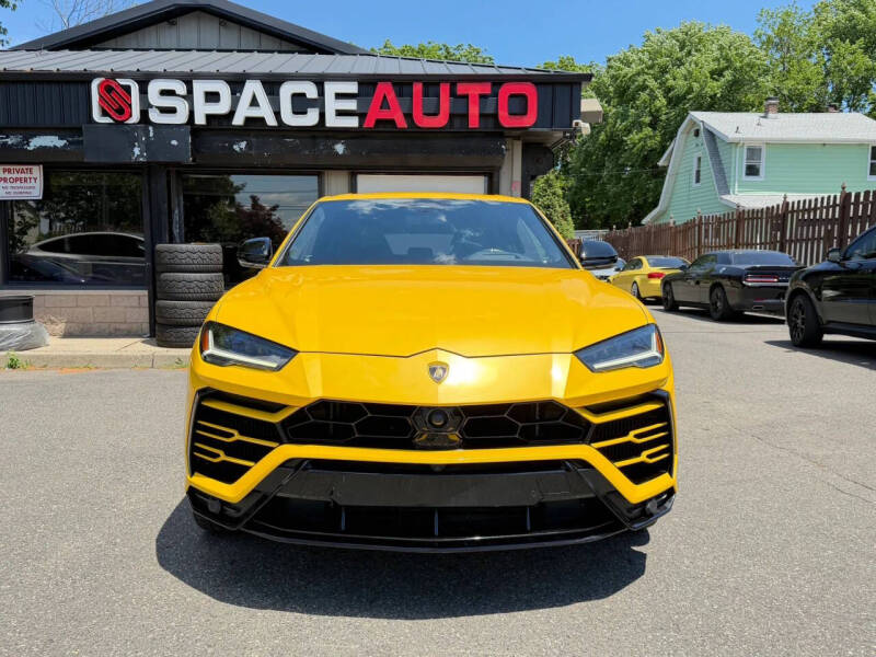 2021 Lamborghini Urus