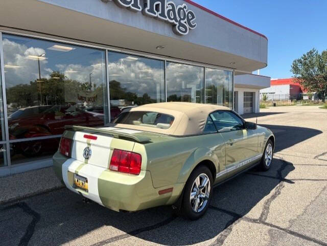 2005 Ford Mustang V6 Premium