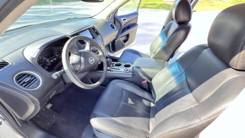 2013 Nissan Pathfinder Platinum