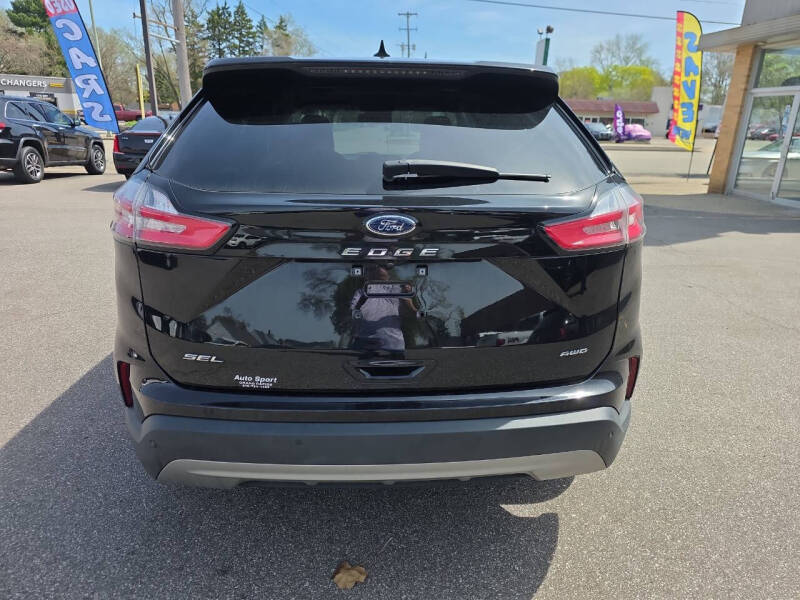 2022 Ford Edge SEL