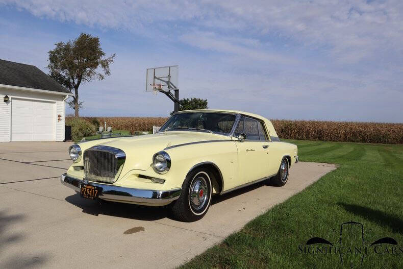 1962 Studebaker GT Hawk