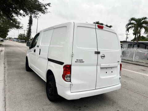 2016 Nissan NV200 SV