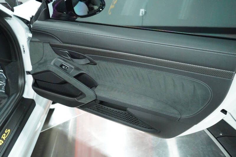 2023 Porsche 718 Cayman GT4 RS