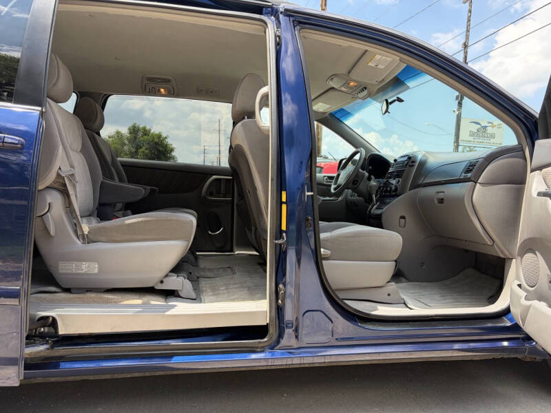 2007 Toyota Sienna LE 7-Passenger