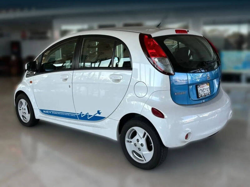 2012 Mitsubishi i-MiEV