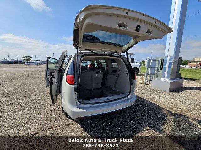 2017 Chrysler Pacifica Touring Plus