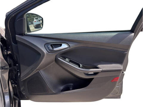 2017 Ford Focus SEL