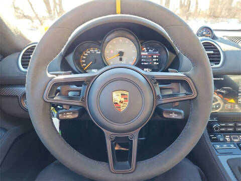 2025 Porsche 718 Cayman GT4 RS