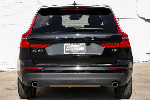 2021 Volvo XC60 T5 Momentum