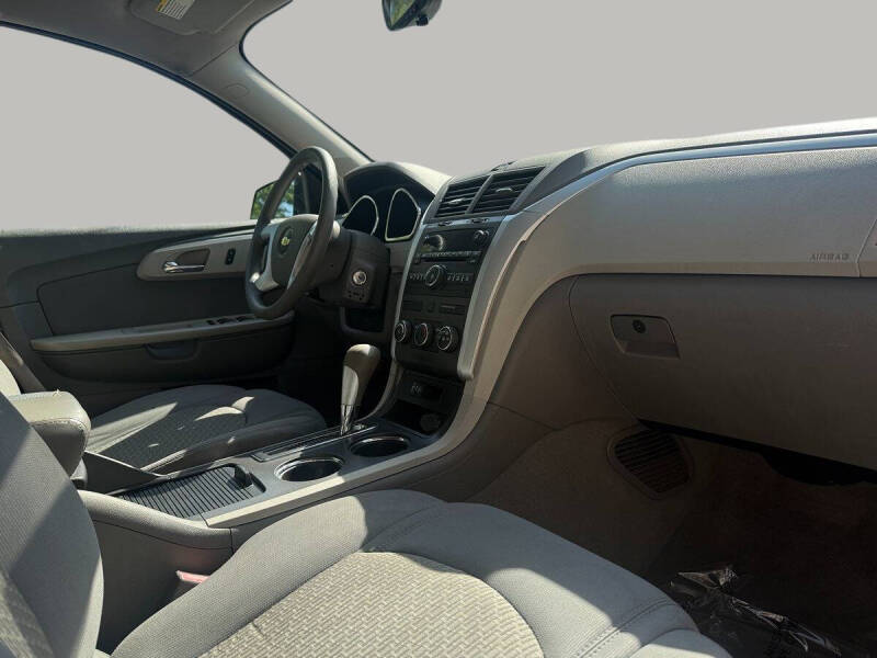 2012 Chevrolet Traverse LS