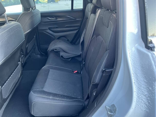 2024 Jeep Grand Cherokee Laredo