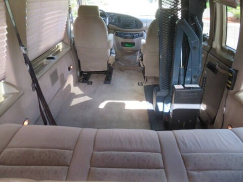 2006 Ford E-Series E-250 SD