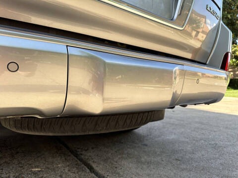 2019 Lexus LX 570 Three-Row