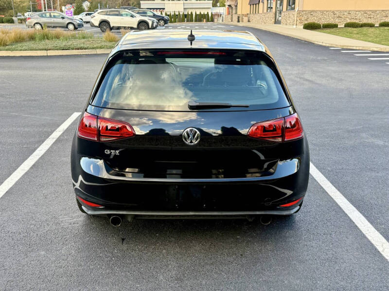 2016 Volkswagen Golf GTI S