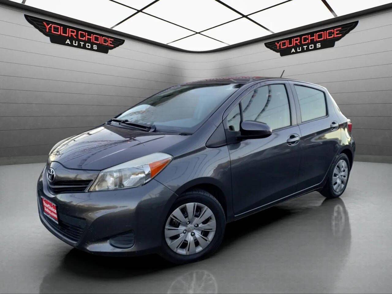 2014 Toyota Yaris 5 Door LE 4dr Hatchback's photo