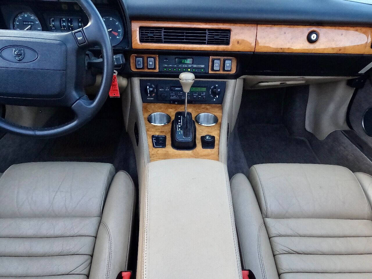 1991 Jaguar XJ-Series 18