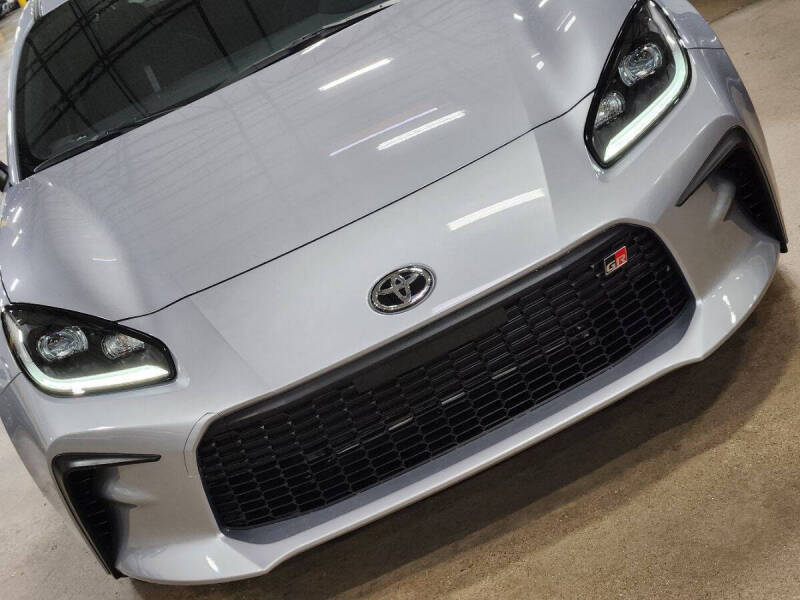 2024 Toyota GR86 Premium