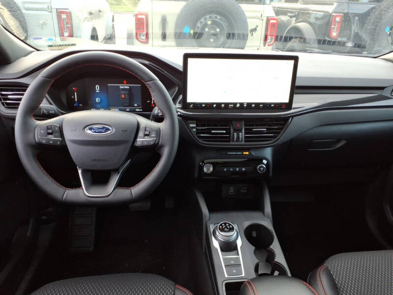 2026 Ford Escape ST-Line Select
