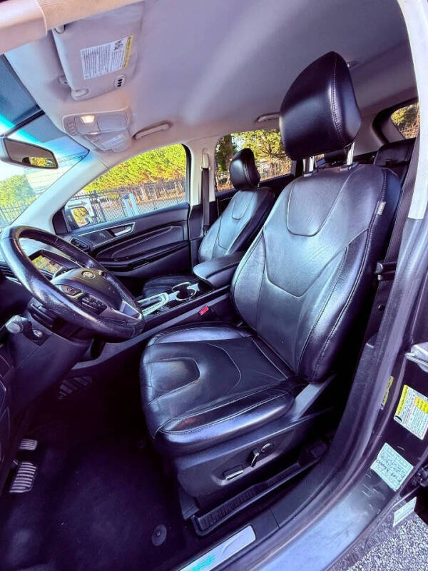 2017 Ford Edge Titanium