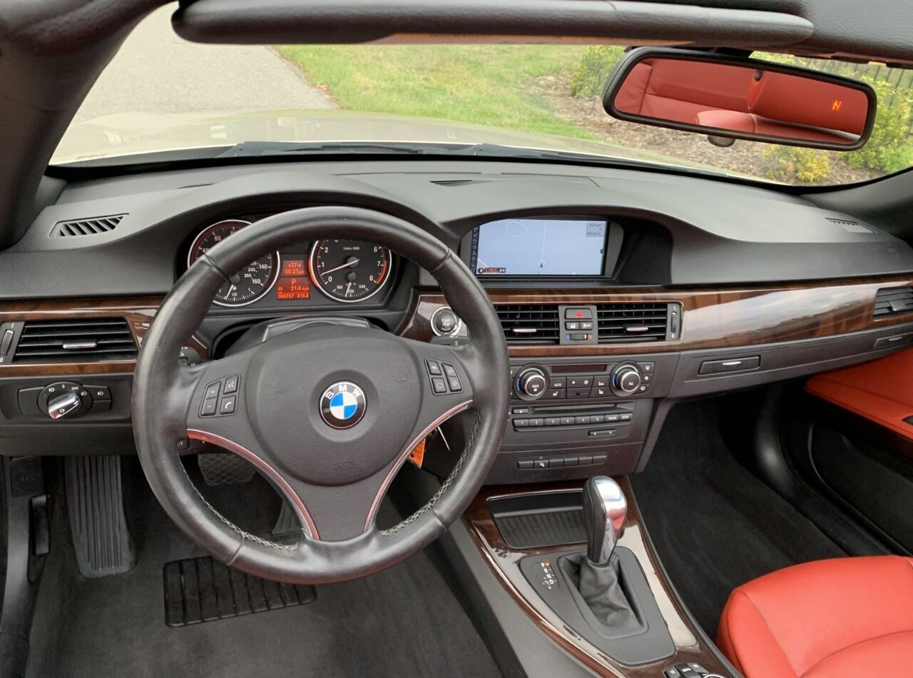 2012 BMW 3 Series 46