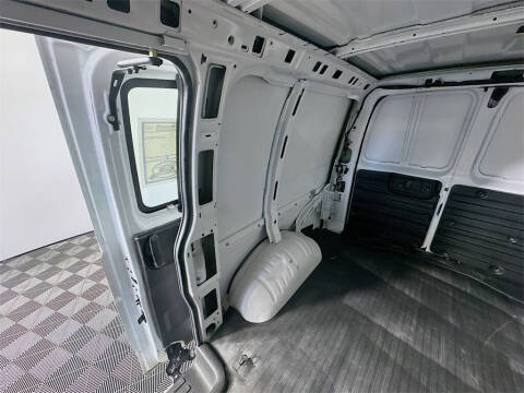 2024 Chevrolet Express 2500