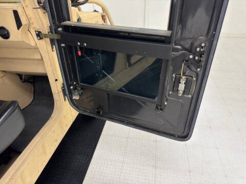 2005 AM General Hummer