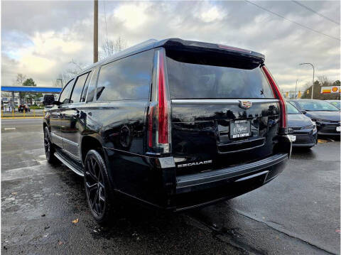 2016 Cadillac Escalade ESV Luxury Collection