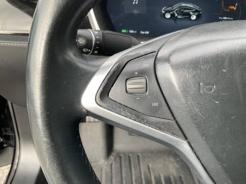 2016 Tesla Model S 70D