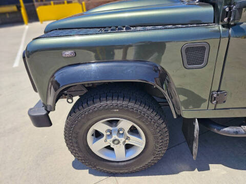 1990 Land Rover Defender