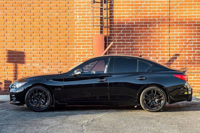 2017 Infiniti Q50 Hybrid Premium