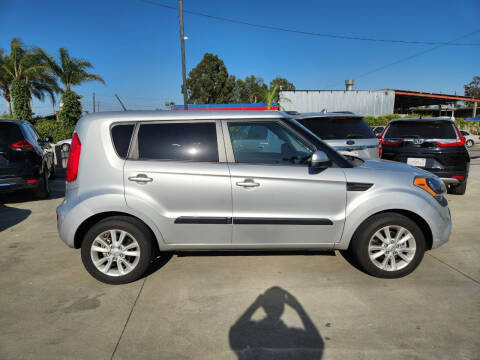 2012 Kia Soul for sale at E and M Auto Sales in Bloomington CA