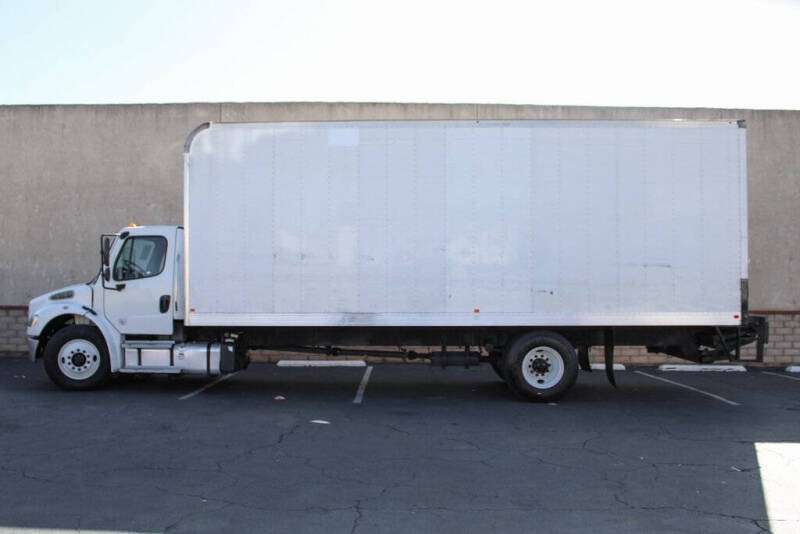 2019 Freightliner M2 106