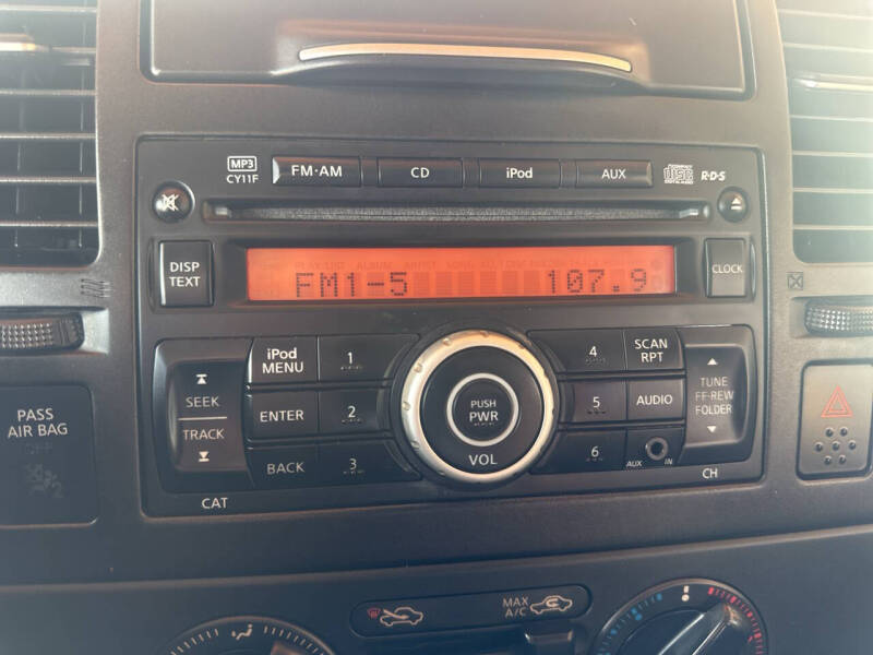2012 Nissan Versa 1.8 S