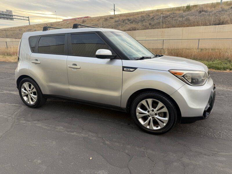 2016 Kia Soul +