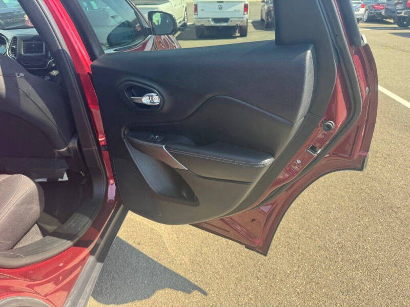 2019 Jeep Cherokee Latitude
