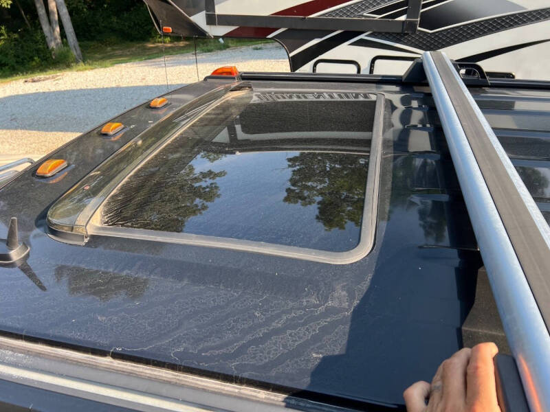 2005 HUMMER H2 Lux Series