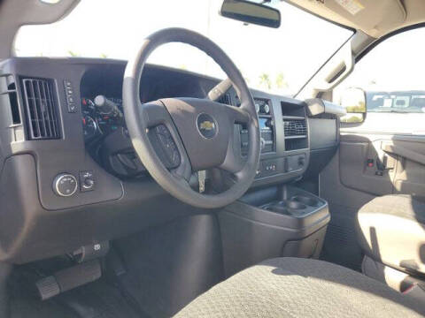 2024 Chevrolet Express 2500
