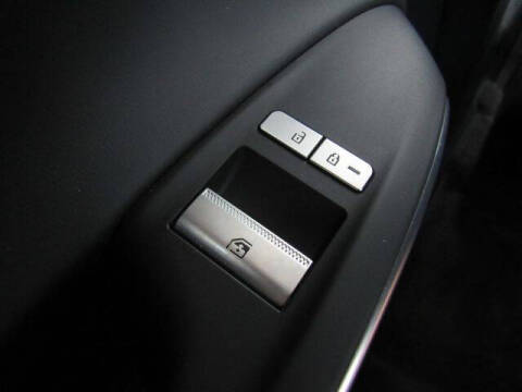 2022 Genesis GV70 2.5T Standard