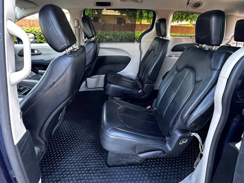 2019 Chrysler Pacifica Touring L