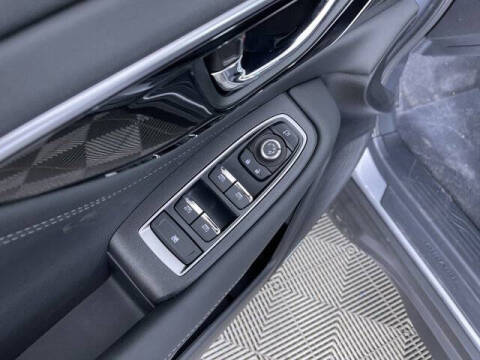 2025 Subaru Outback Touring XT