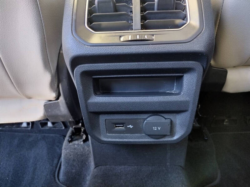 2018 Volkswagen Tiguan 2.0T SEL 4Motion