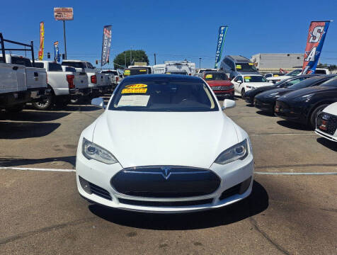 2015 Tesla Model S
