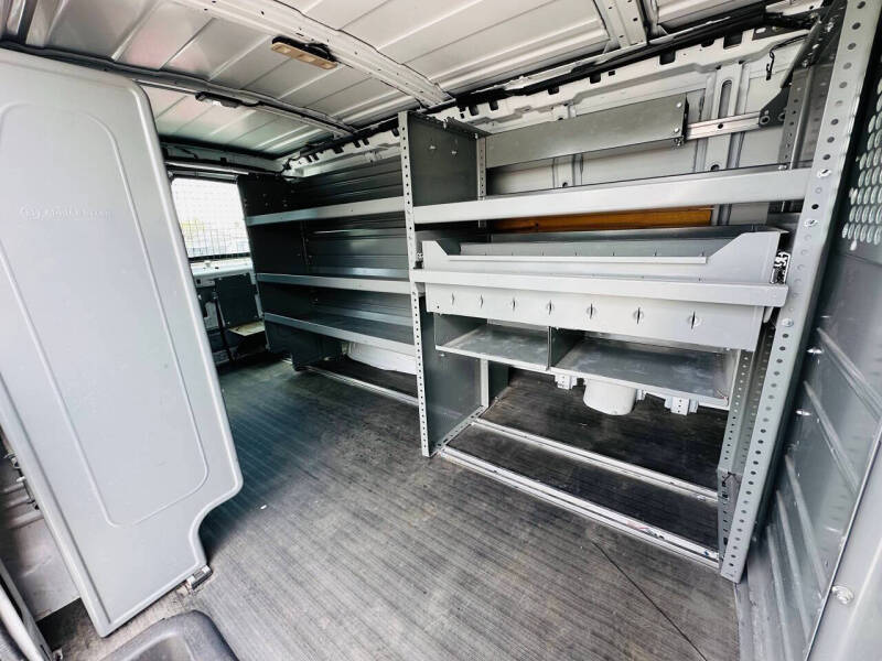 2016 Chevrolet Express 2500